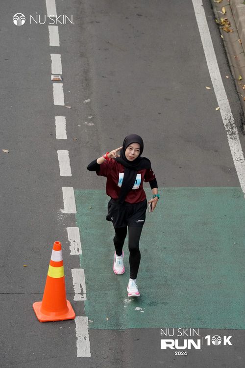 Race photo from Nu Skin Run 10K