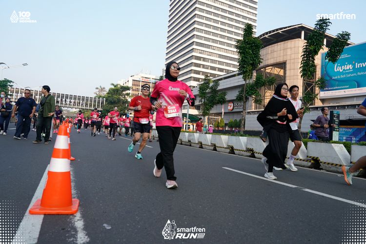 Race photo from Smartfren Run 2025 
