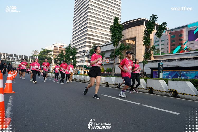 Race photo from Smartfren Run 2025 