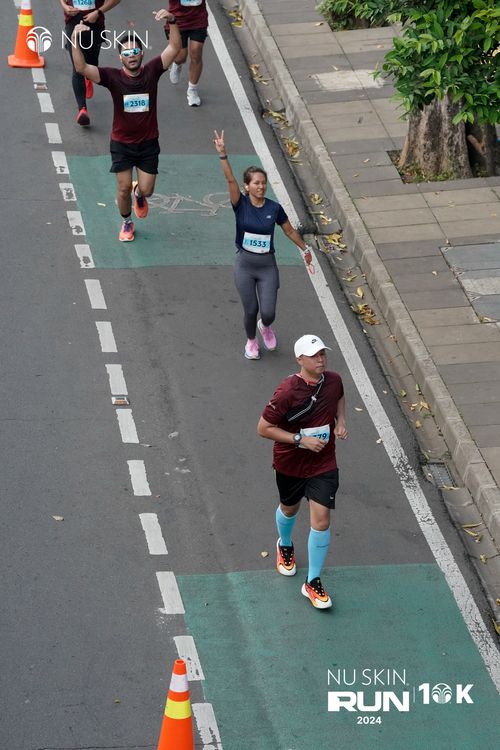 Race photo from Nu Skin Run 10K