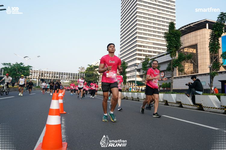 Race photo from Smartfren Run 2025 