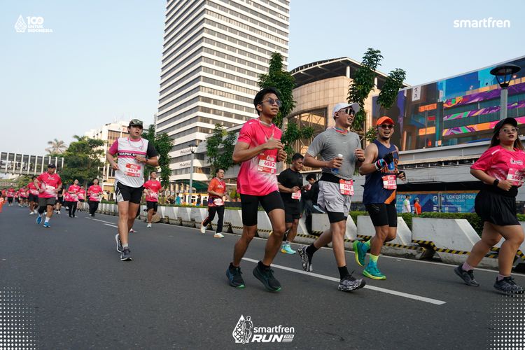 Race photo from Smartfren Run 2025 