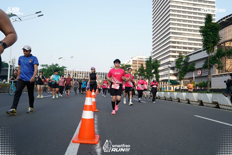 Race photo from Smartfren Run 2025 