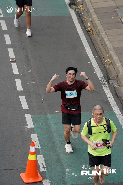 Race photo from Nu Skin Run 10K