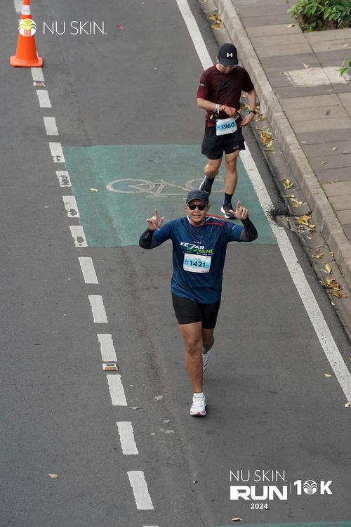 Race photo from Nu Skin Run 10K