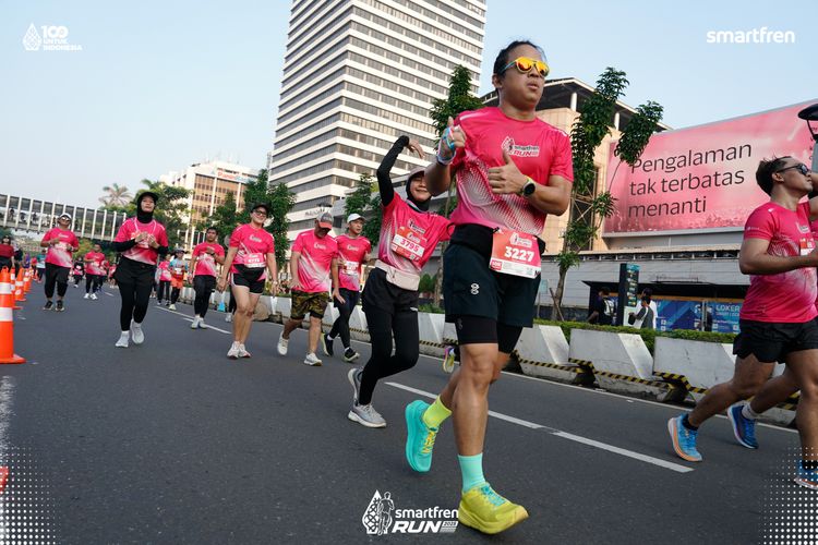 Race photo from Smartfren Run 2025 
