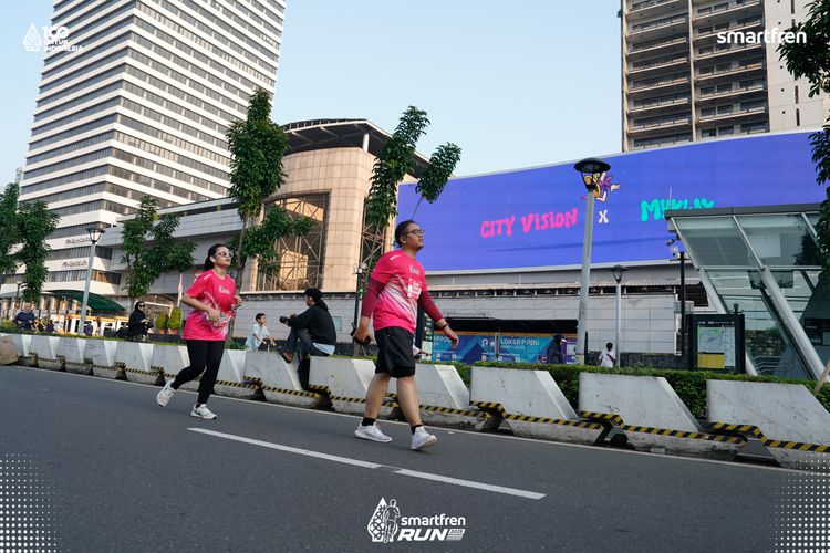 Race photo from Smartfren Run 2025 