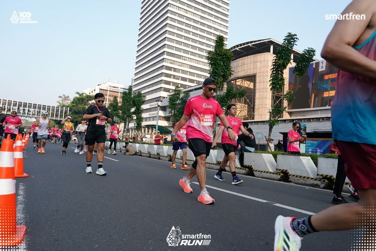 Race photo from Smartfren Run 2025 