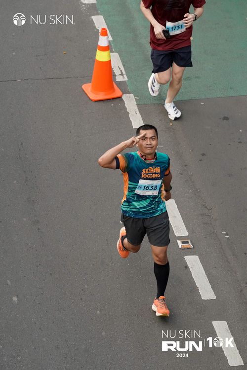 Race photo from Nu Skin Run 10K