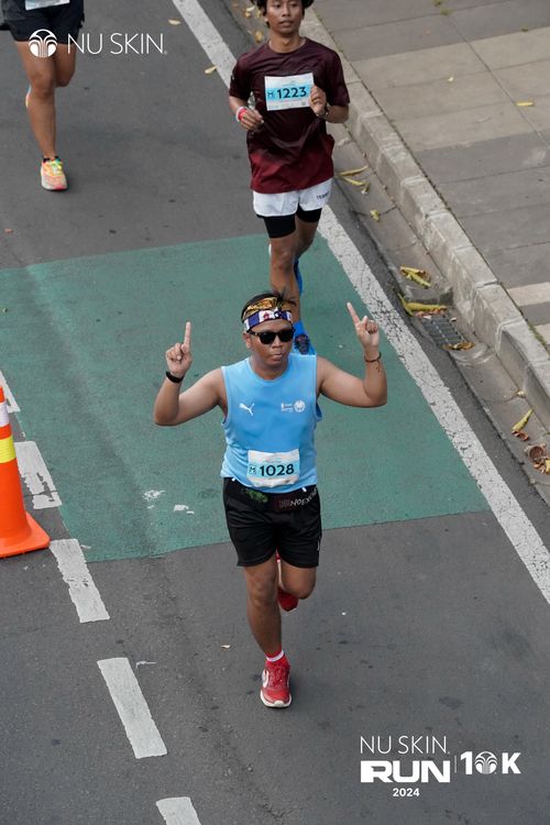 Race photo from Nu Skin Run 10K
