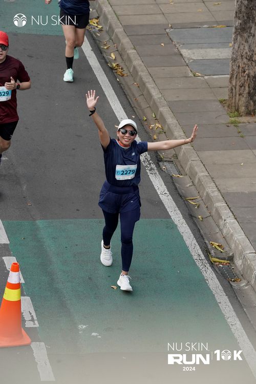 Race photo from Nu Skin Run 10K