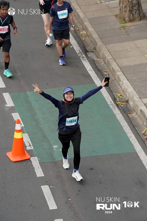 Race photo from Nu Skin Run 10K