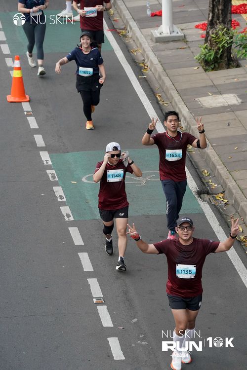Race photo from Nu Skin Run 10K