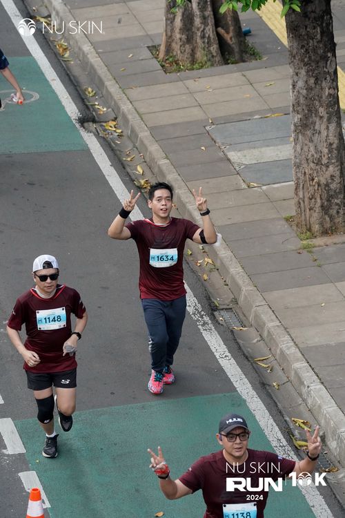 Race photo from Nu Skin Run 10K