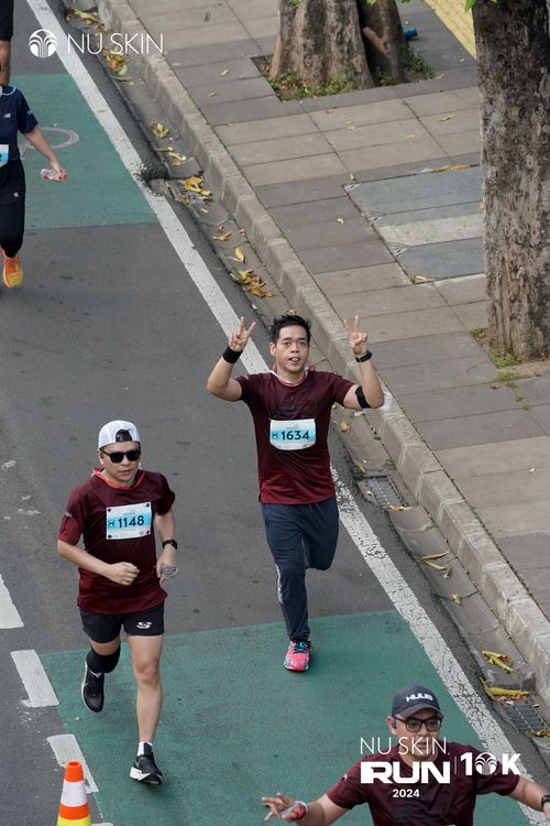 Race photo from Nu Skin Run 10K