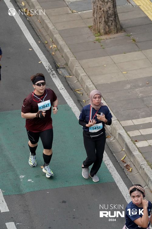 Race photo from Nu Skin Run 10K