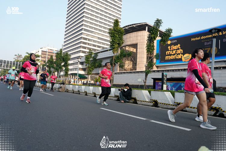 Race photo from Smartfren Run 2025 