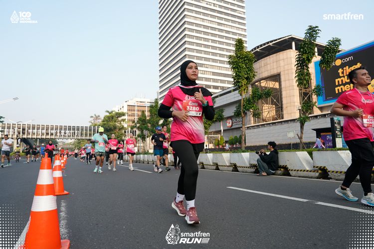 Race photo from Smartfren Run 2025 