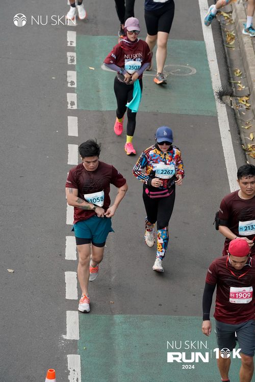 Race photo from Nu Skin Run 10K