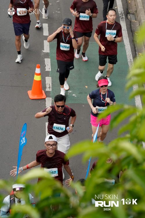 Race photo from Nu Skin Run 10K