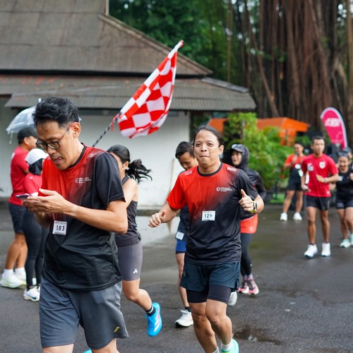 Race photo from FIRST SUNDAY RUN