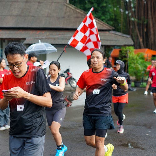 Race photo from FIRST SUNDAY RUN