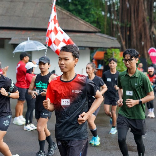 Race photo from FIRST SUNDAY RUN