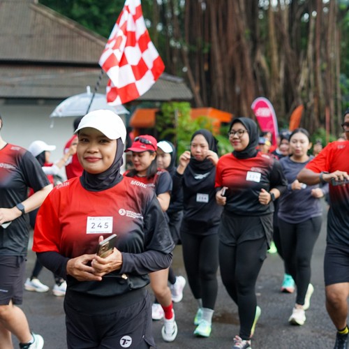 Race photo from FIRST SUNDAY RUN
