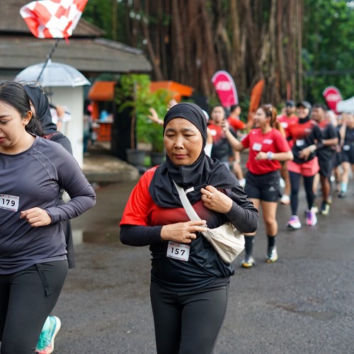 Race photo from FIRST SUNDAY RUN