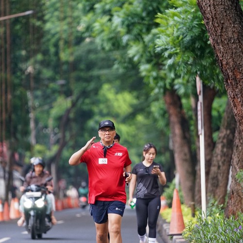 Race photo from FIRST SUNDAY RUN