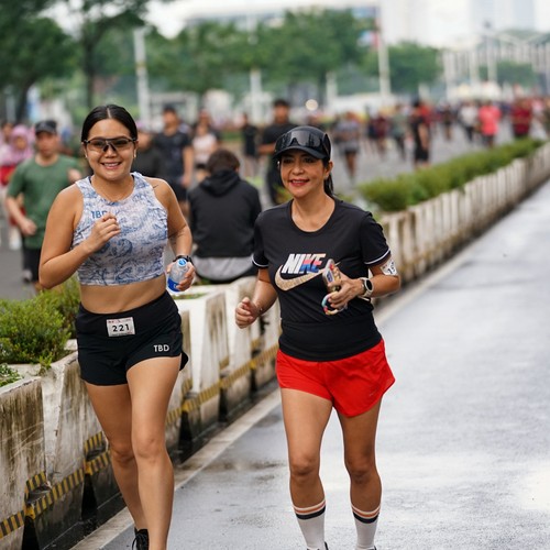 Race photo from FIRST SUNDAY RUN