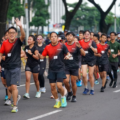 Race photo from FIRST SUNDAY RUN