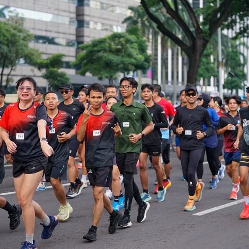 Race photo from FIRST SUNDAY RUN