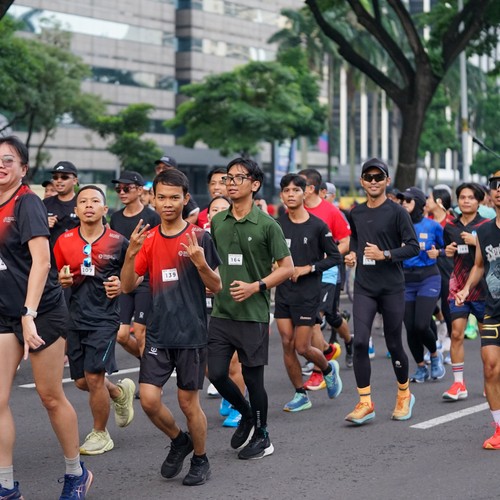 Race photo from FIRST SUNDAY RUN