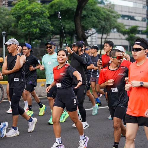 Race photo from FIRST SUNDAY RUN