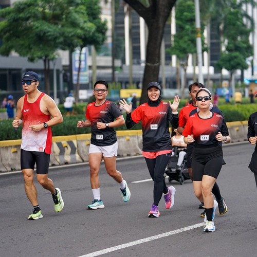 Race photo from FIRST SUNDAY RUN