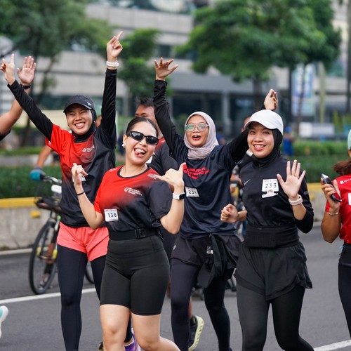Race photo from FIRST SUNDAY RUN