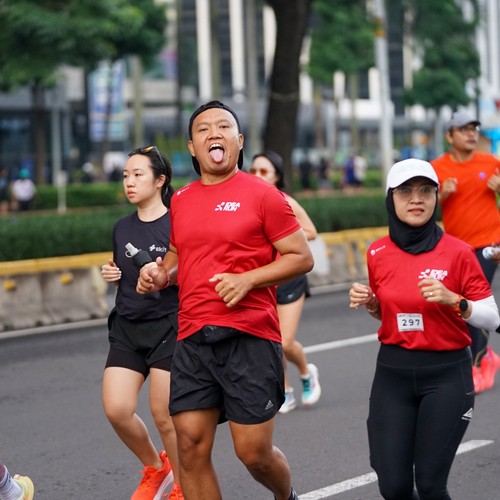 Race photo from FIRST SUNDAY RUN