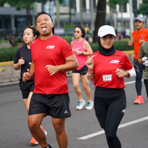 Race photo from FIRST SUNDAY RUN