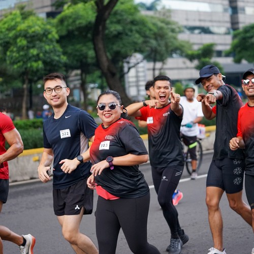 Race photo from FIRST SUNDAY RUN