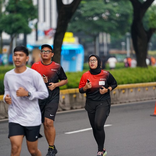 Race photo from FIRST SUNDAY RUN