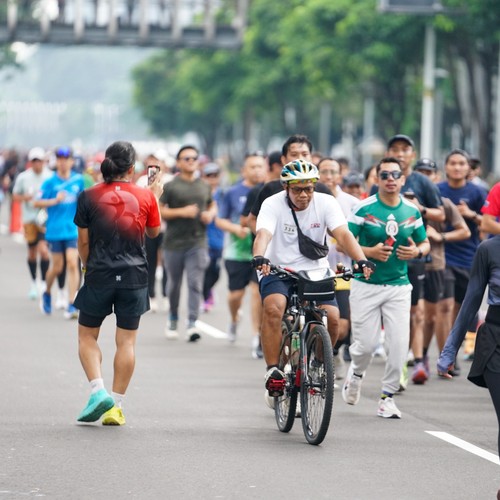 Race photo from FIRST SUNDAY RUN