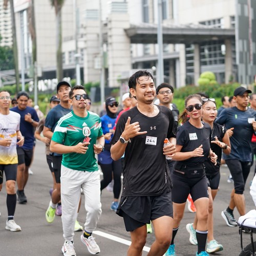 Race photo from FIRST SUNDAY RUN
