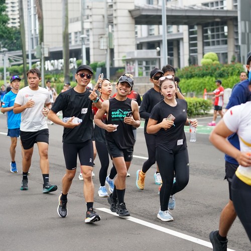 Race photo from FIRST SUNDAY RUN