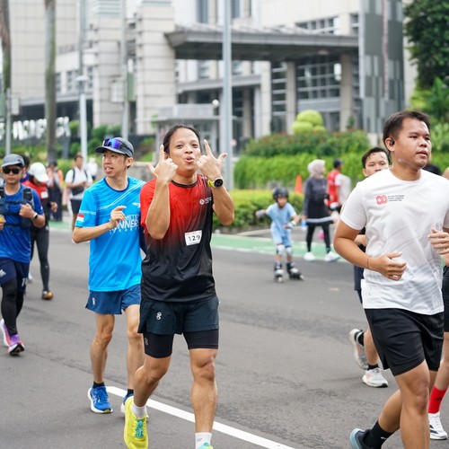 Race photo from FIRST SUNDAY RUN