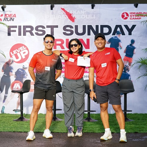 Race photo from FIRST SUNDAY RUN