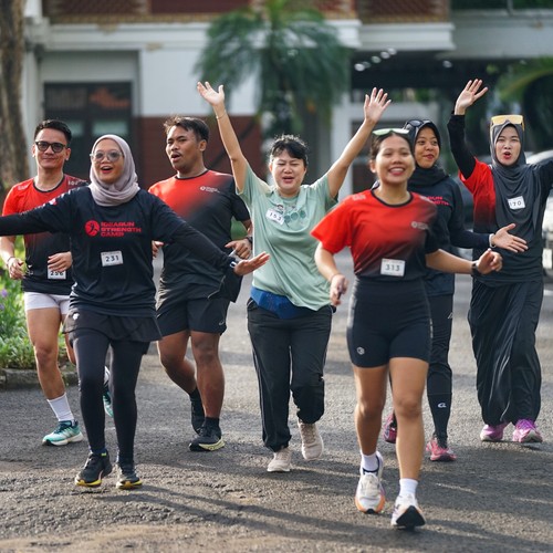 Race photo from FIRST SUNDAY RUN