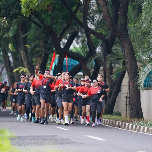 Race photo from FIRST SUNDAY RUN
