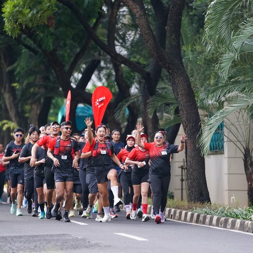 Race photo from FIRST SUNDAY RUN