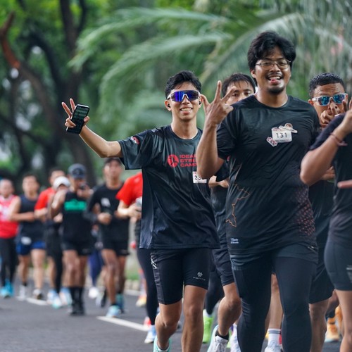 Race photo from FIRST SUNDAY RUN